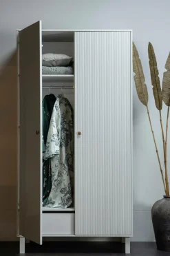 WOOOD Garderobeskab Madu